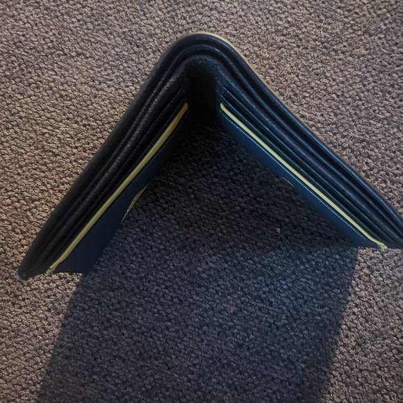 prada wallet - Picture 6 of 6